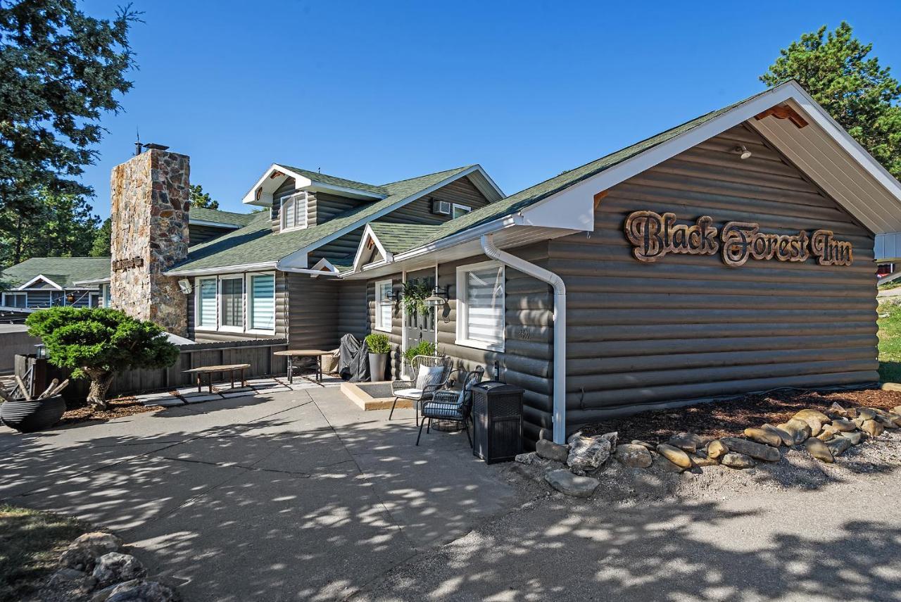 Black Forest Inn Bed & Breakfast Rapid City Exterior photo